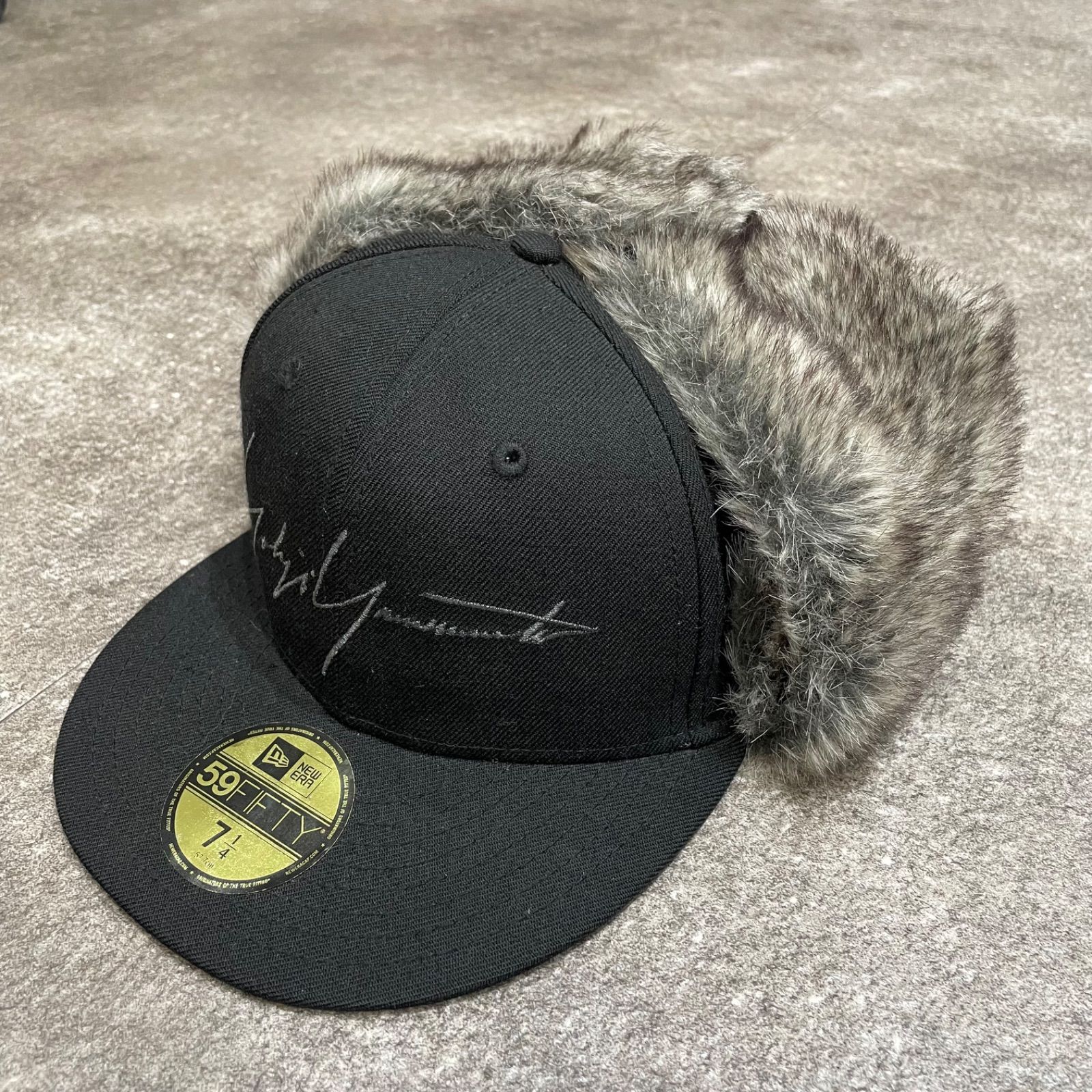 Yohji Yamamoto 59FIFTY シグネチャーロゴ ドッグイヤー ボアキャップ ニューエラ ヨウジヤマモト 7 1/4 84738A2