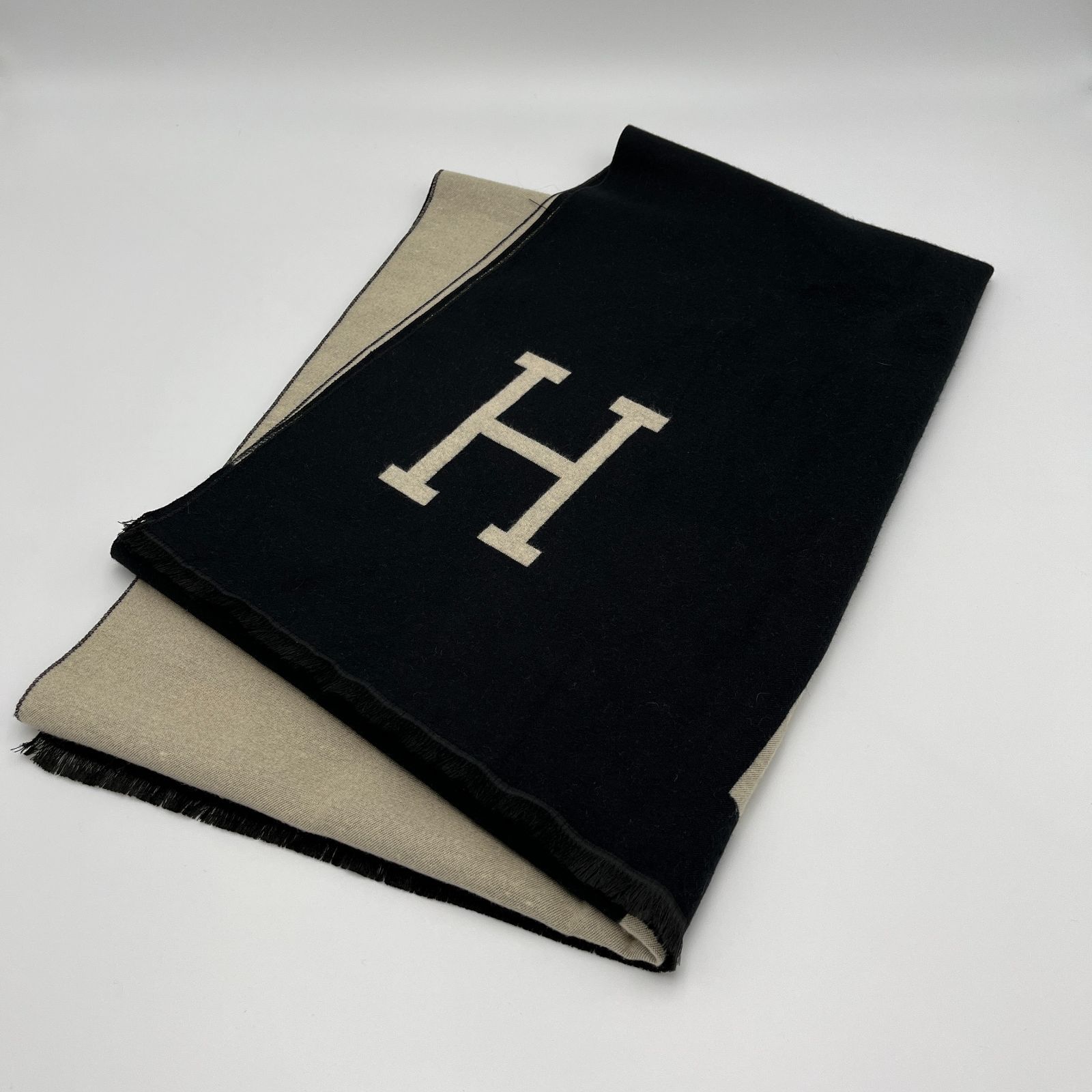 ☆正規品☆新品未使用☆エルメス☆HERMES☆ロング☆ストール☆ユニセックス ☆正規品☆新品未使用☆エルメス☆HERMES☆ロング☆ストール