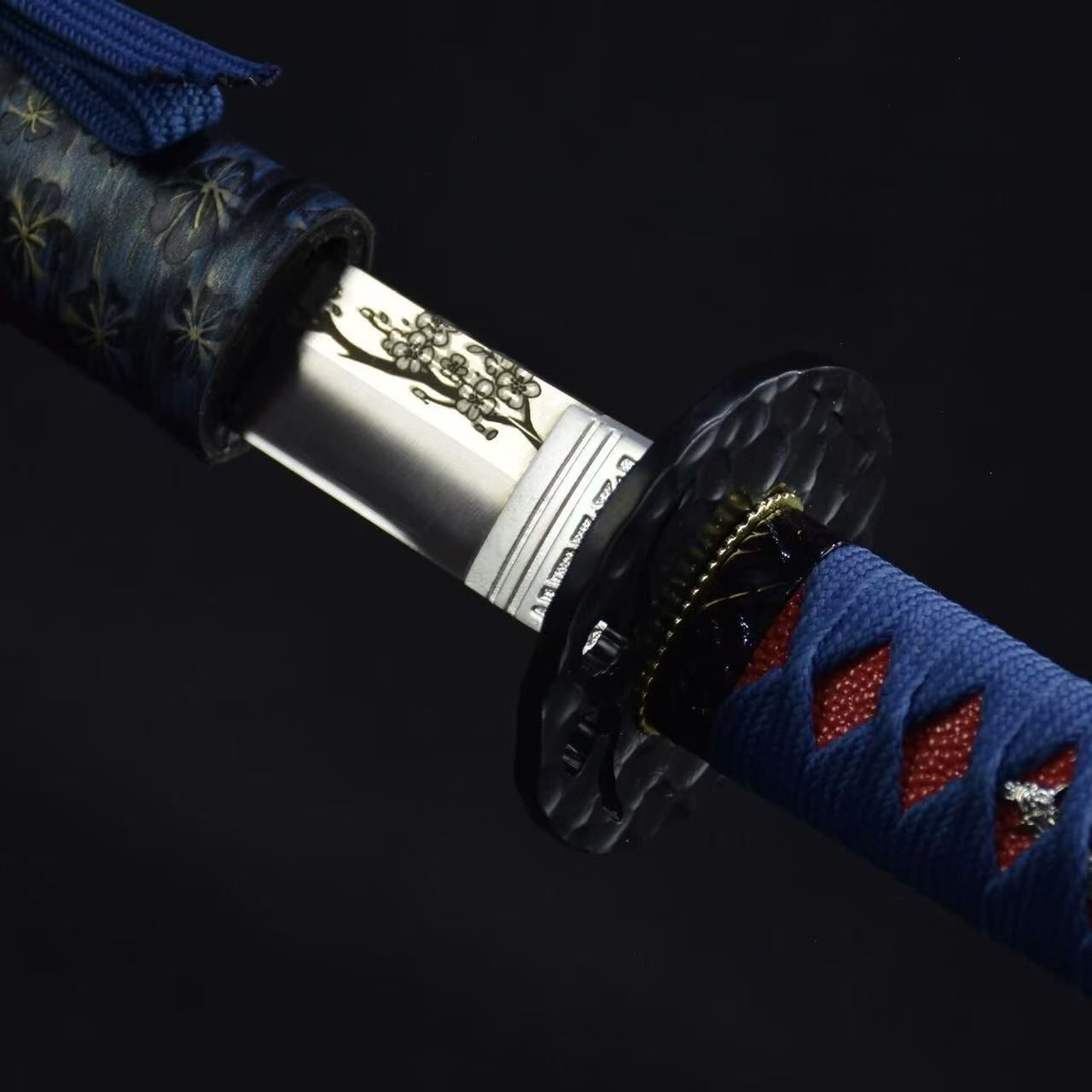 青玉の侍 武具　刀装具　日本刀　模造刀   居合刀 青玉の侍 武具 刀装具 日本刀 模造刀 居合刀（武具 刀装具 日本