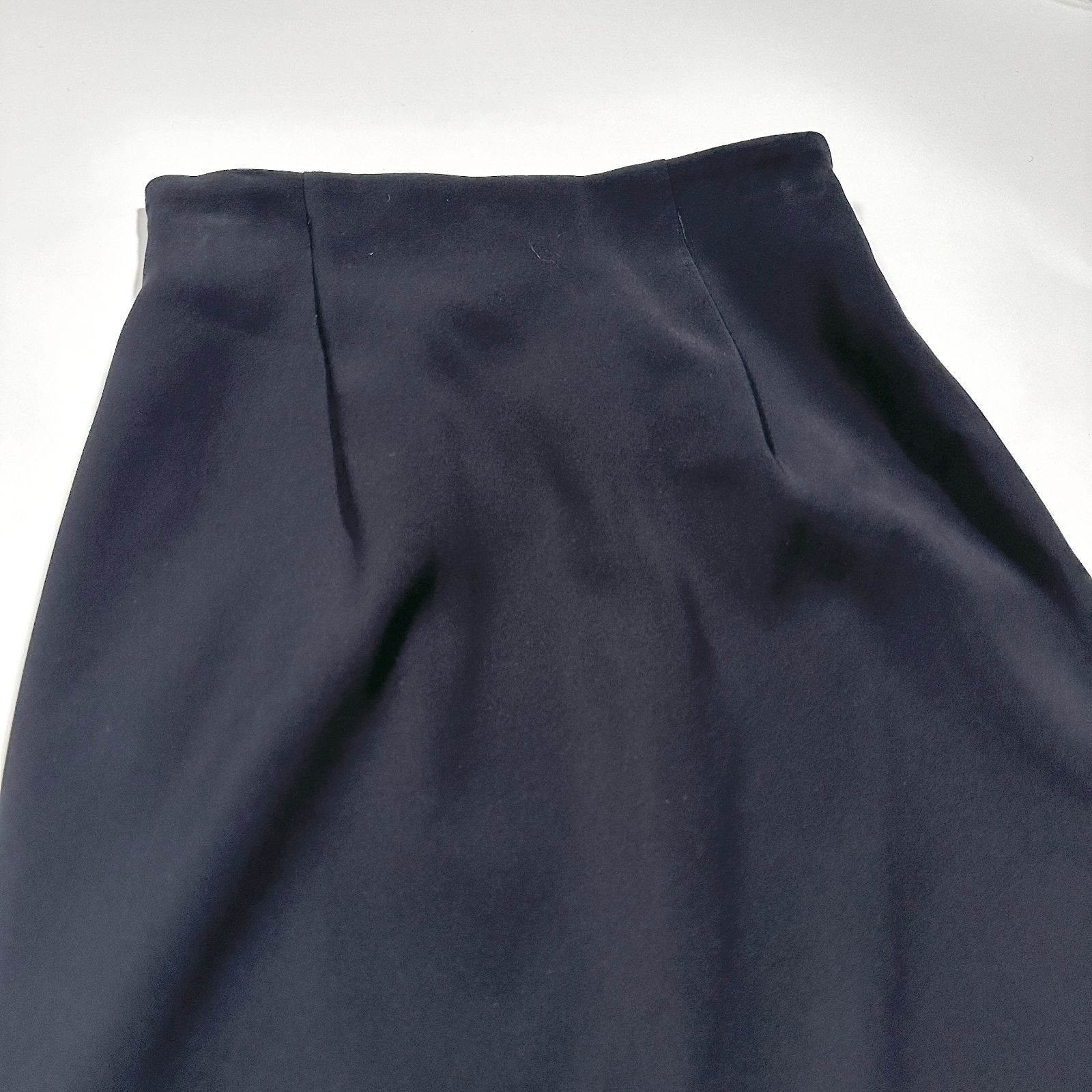 【美品】anuans アニュアンス ダブルサテンタイトスカート ネイビー M アニュアンス anuans ダブルサテンタイトスカート （NAVY） -靴