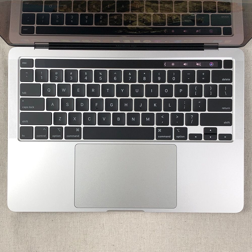 Apple MacBook pro シルバー 箱、充電器付き Apple MacBook シルバー