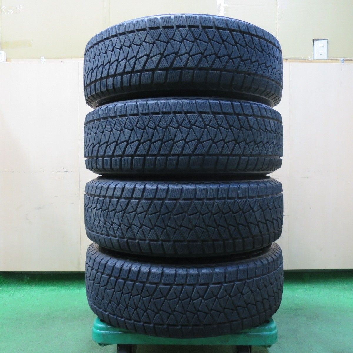225/65R17 ブリヂストン バリ溝 スタッドレス バリ溝！キレイ！8.5分☆スタッドレス 225/65R17 ブリヂストン