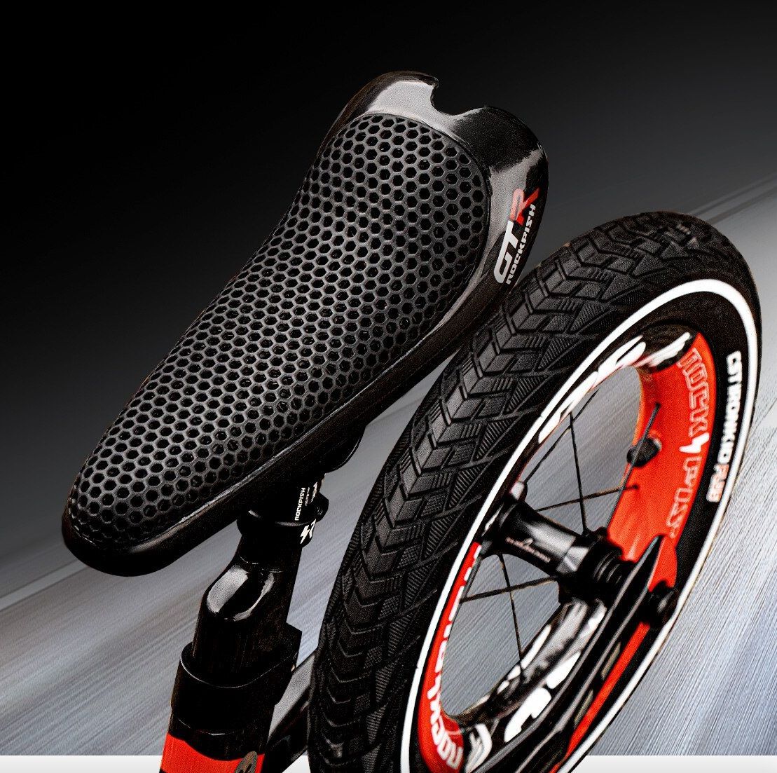ROCKFISH GTR サドル ROCKFISH GTR カーボンサドル 超軽量 次世代レース用サドル