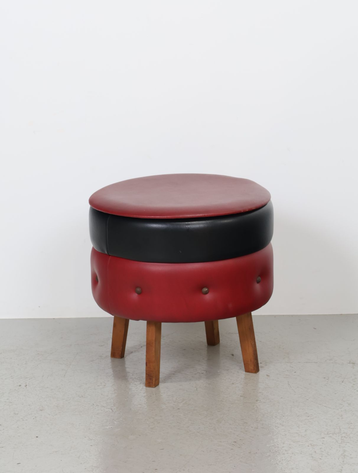 取付無料！フランス リーンロゼプルム2Pソファ レッドファブリック