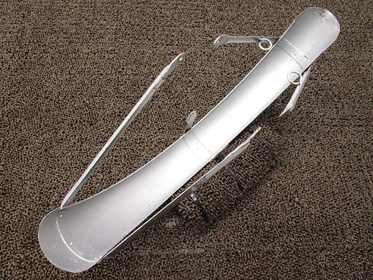 フロントフェンダー A5751