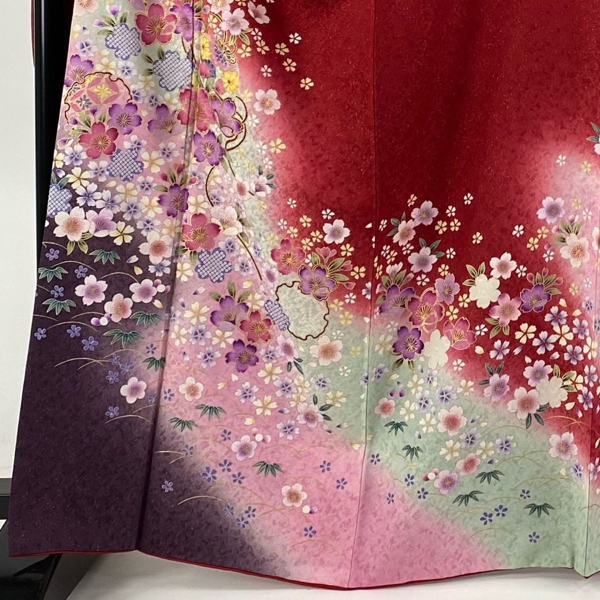 振袖 身丈166cm 裄丈70.5cm L 袷 桜 鈴 金通し 金彩 赤 正絹 逸品  