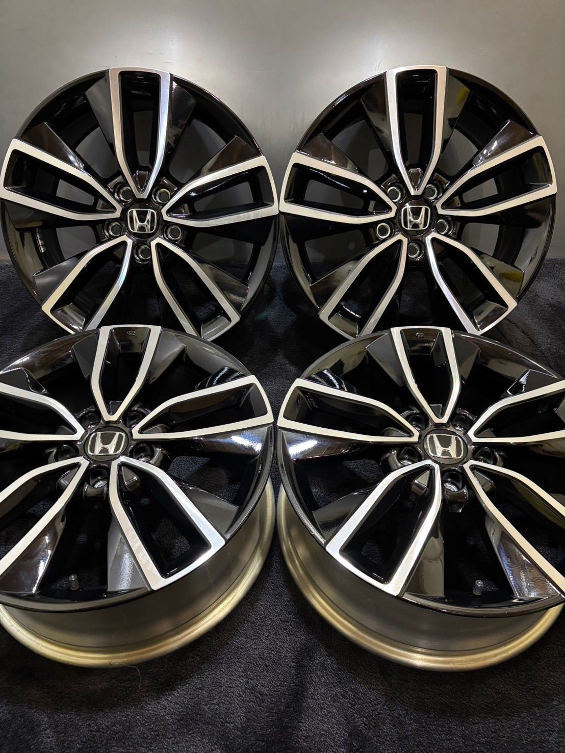 ホンダ ヴェゼル e:HEV 純正 18インチ 7.5J +55 114.3 5H アルミホイール 4本 オデッセイ ブラポリ (1-I123)