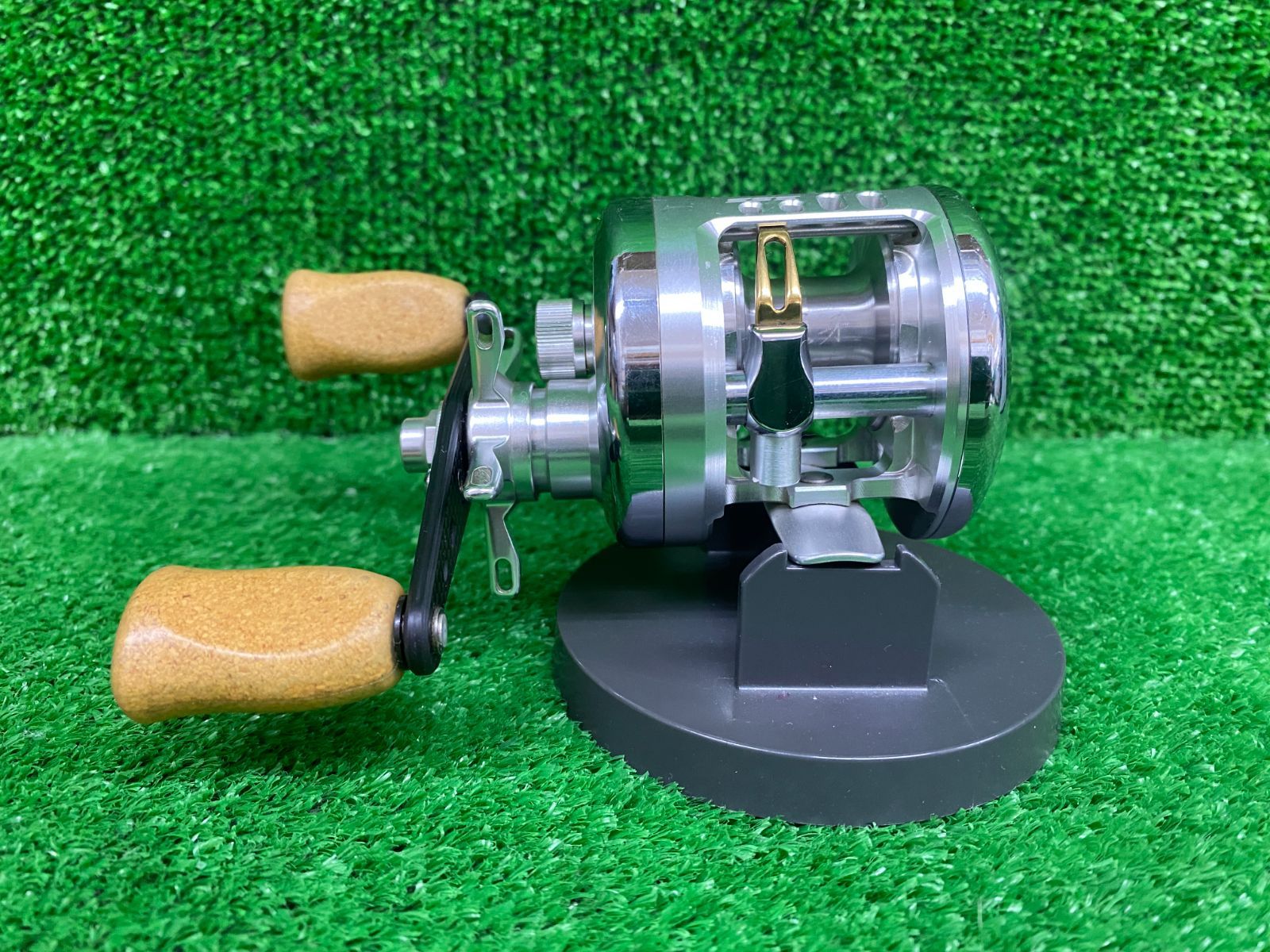 ミリオネア HL-SSS 凜牙 103 右 （栗東店 併売） ダイワ ミリオネア