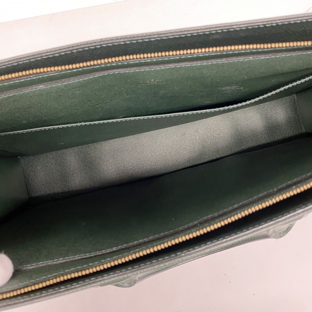 5db3187】ルイヴィトン ブリーフケース タイガ ポルトドキュマンロザン  