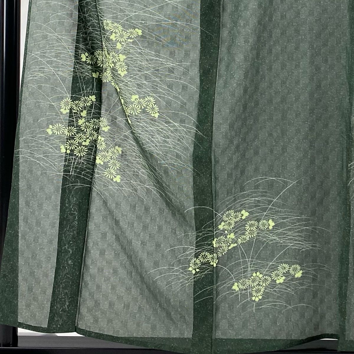 付下げ 身丈156.5cm 裄丈64.5cm M 薄物 絽 菊 芝 緑 正絹 秀品 【中古  
