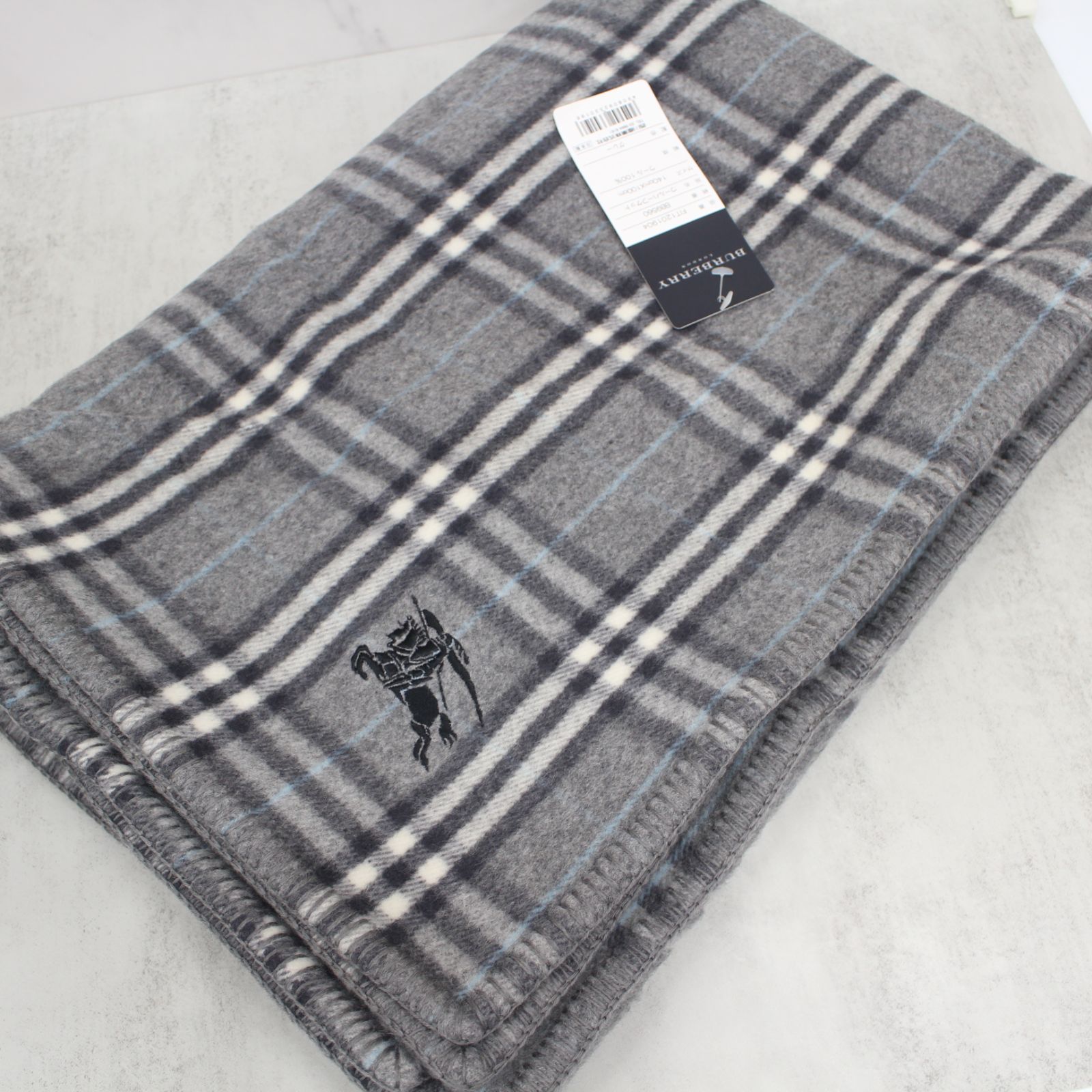 西川【BURBERRY】バーバリー 『ウールハーフケット』新品・未使用(訳あり) 引き締め