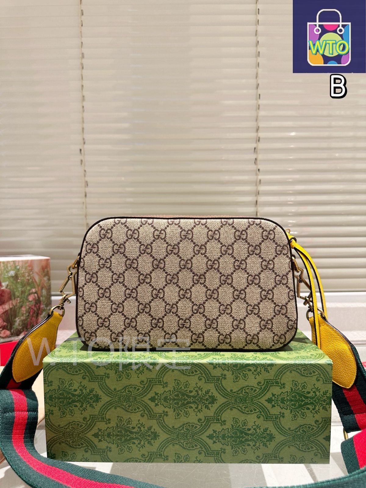 今日 Gucci Tiger Head Camera Bag × ～24cm 男女兼用 カメラバッグ～