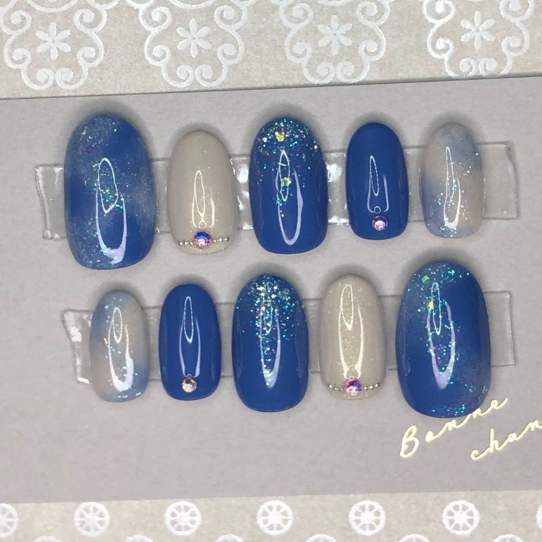 現品/サイズオーダー】ネイルチップ オーロラ キラキラ 青 白 大人