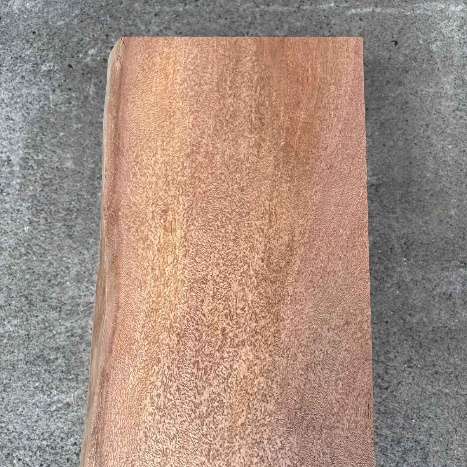 プラタナス 一枚板 DIY木材 無垢材 木材 サイドテーブル 手作り家具 インテリア MARWIL-DEMENAGEMENTS_CH