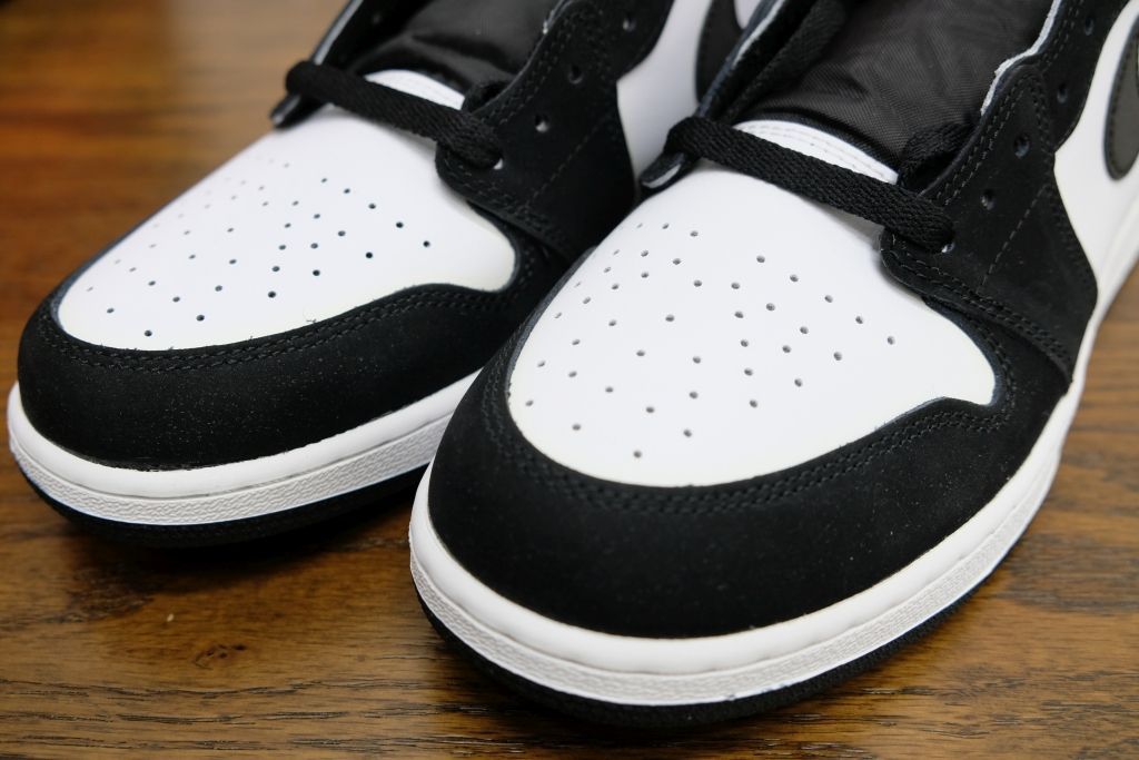 ナイキ エアジョーダン1 レトロ ハイ\"バレンタイン デイ\" (2017) Air Jordan 1 Valentines Day 2017 Review - YouTube