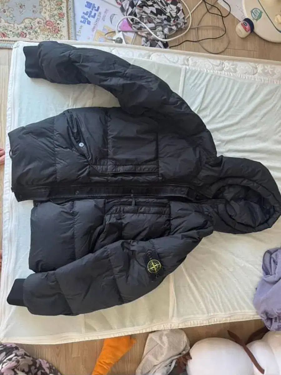 STONE ISLAND ストーンアイランド クリンクルレップス ダウンジャケット m 24fw