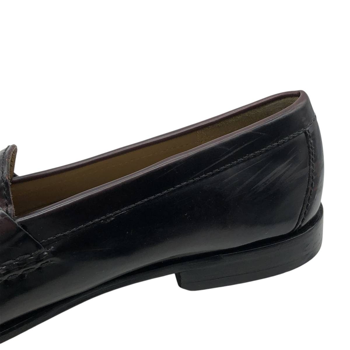 タッセルローファー