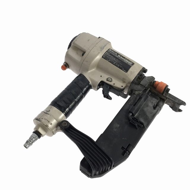 日立 N5008MM 常圧フロアタッカー【リライズ野田愛宕店】【店頭取引限定】【中古】管理番号：2400010097829 日立工機 50㎜常圧フロアタッカ N5008MMの中古 中古C傷汚れあり 《埼玉