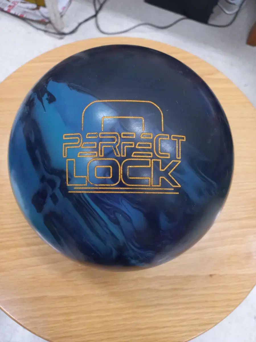 ボーリングボール 15p 2 本の指 左手 パーフェクトロック 修復ボール