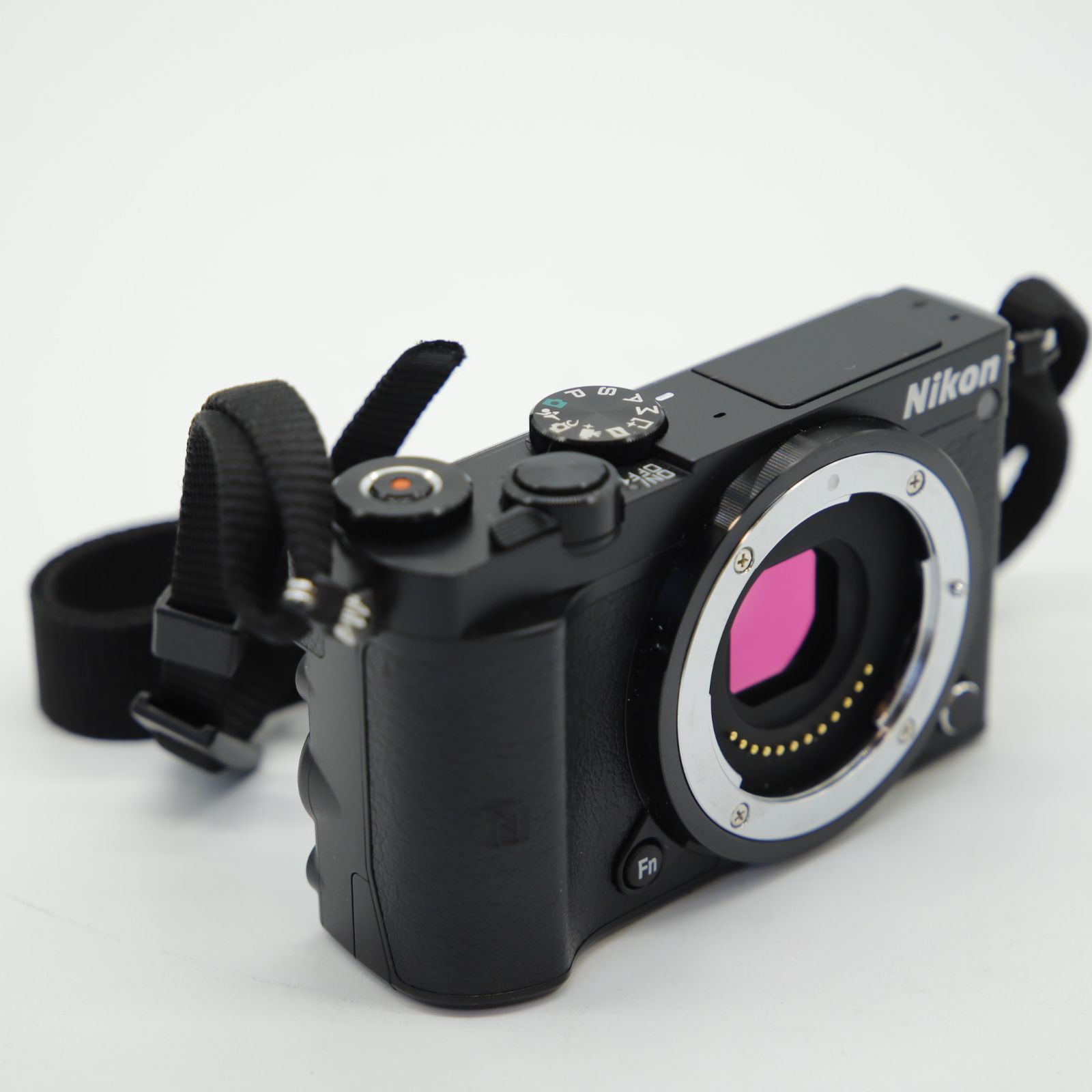 □ほぼ新品□ Nikon ミラーレス一眼 Nikon1 J5 ボディ ブラック
