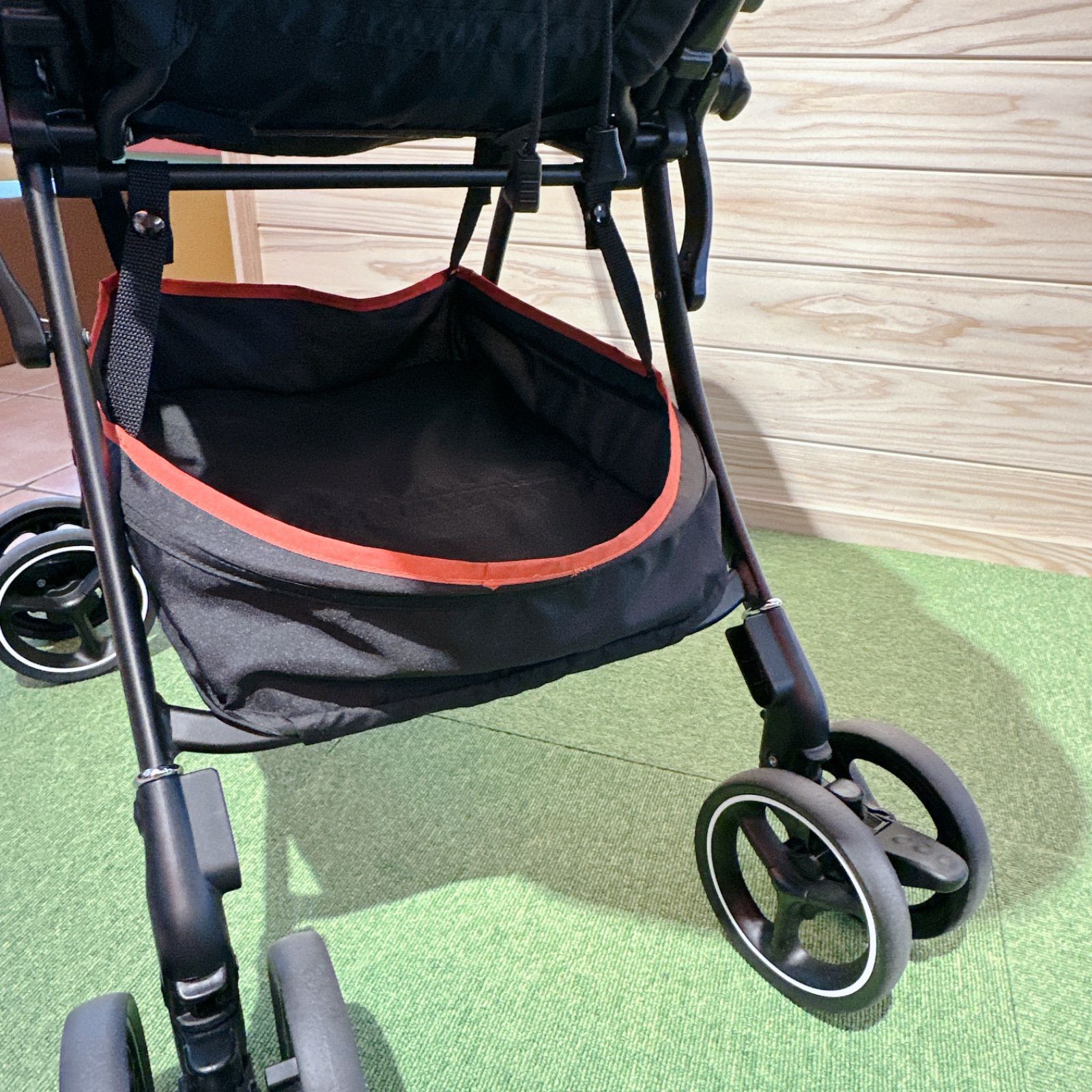 美品☆Aprica アップリカ ラクーナエアーAB 両対面 オート4キャス 説明