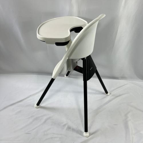 【廃盤品】ベビービョルン ハイチェア　ホワイト　ハーネスなし 廃盤品】ベビービョルン BABYBJORN ハイチェア ハーネスなし - メルカリ