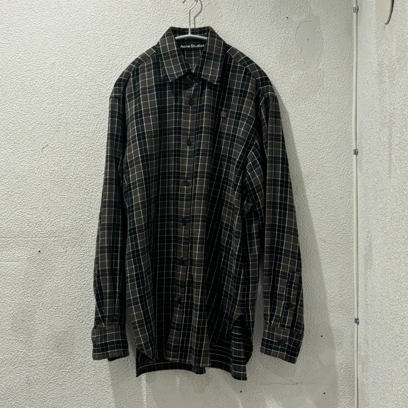 アクネ　シャツS 美品 アウトレット】【ラスト1点】ACNE STUDIOS アクネ クルーネックT