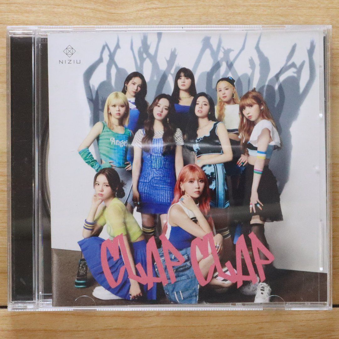 Nakako出品 NiziU CLAP CLAP9形態BOX 2個 海外限定】 NiziU 専用出品 Nakako様 CLAP CD 2個 CLAP9形態BOX