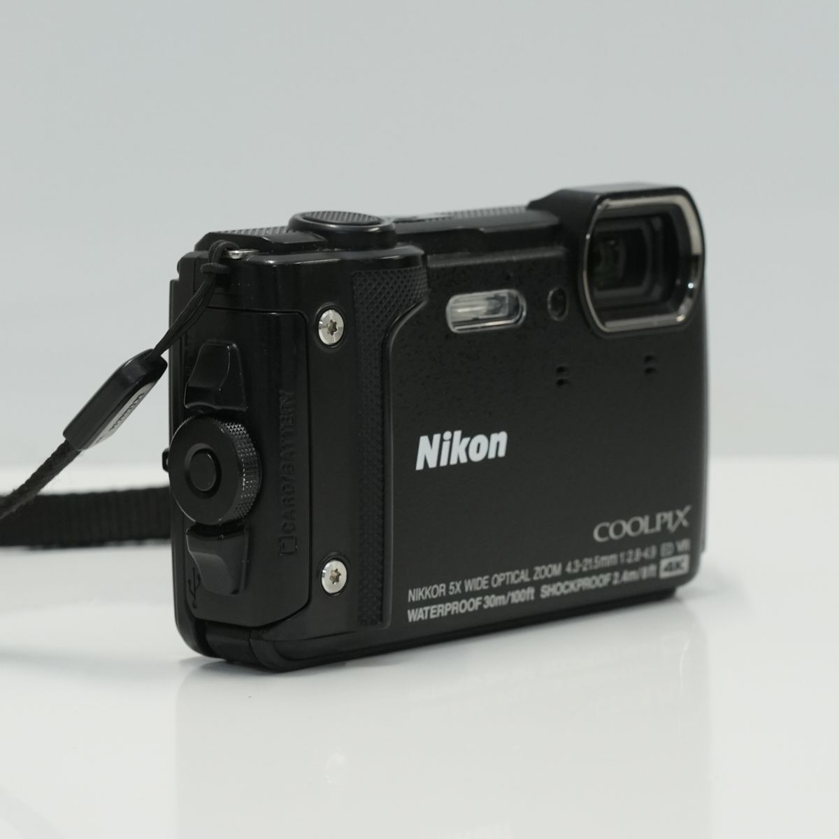 Nikon COOLPIX W300 USED超美品 防水 デジタルカメラ 本体+バッテリー