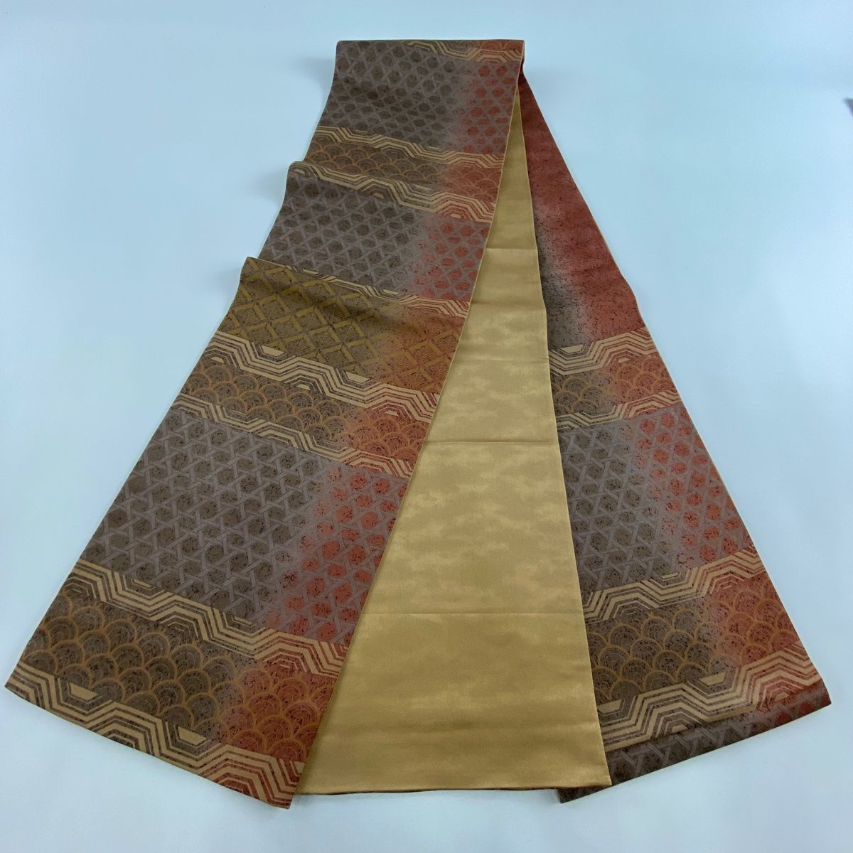 A21 新品　紬地　全通袋帯　美品 秀品 紬縞 幾何学 正絹 袋帯 美品 秀品 落款 紬地 縞 幾何学模様 ベージュ 全通 正絹