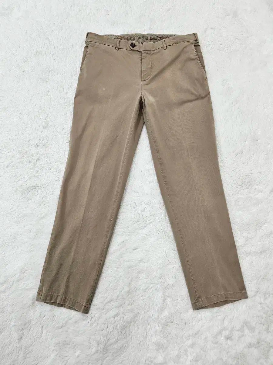 【雷市場（ポンジャン）商品韓国直送】 ブルネロ BRUNELLO CUCINELLI(ブルネロクチネリ) 新作 イタリアンフィット チノ パンツ