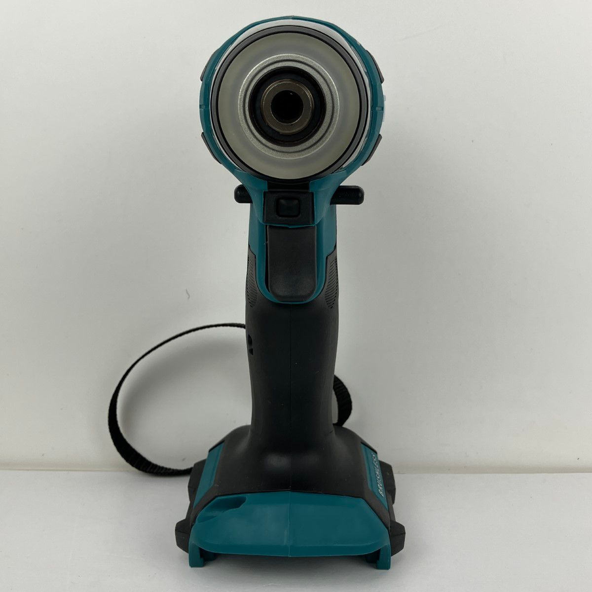 ЗЗMAKITA マキタ 18V 充電式インパクトドライバ 本体のみ ※充電器  