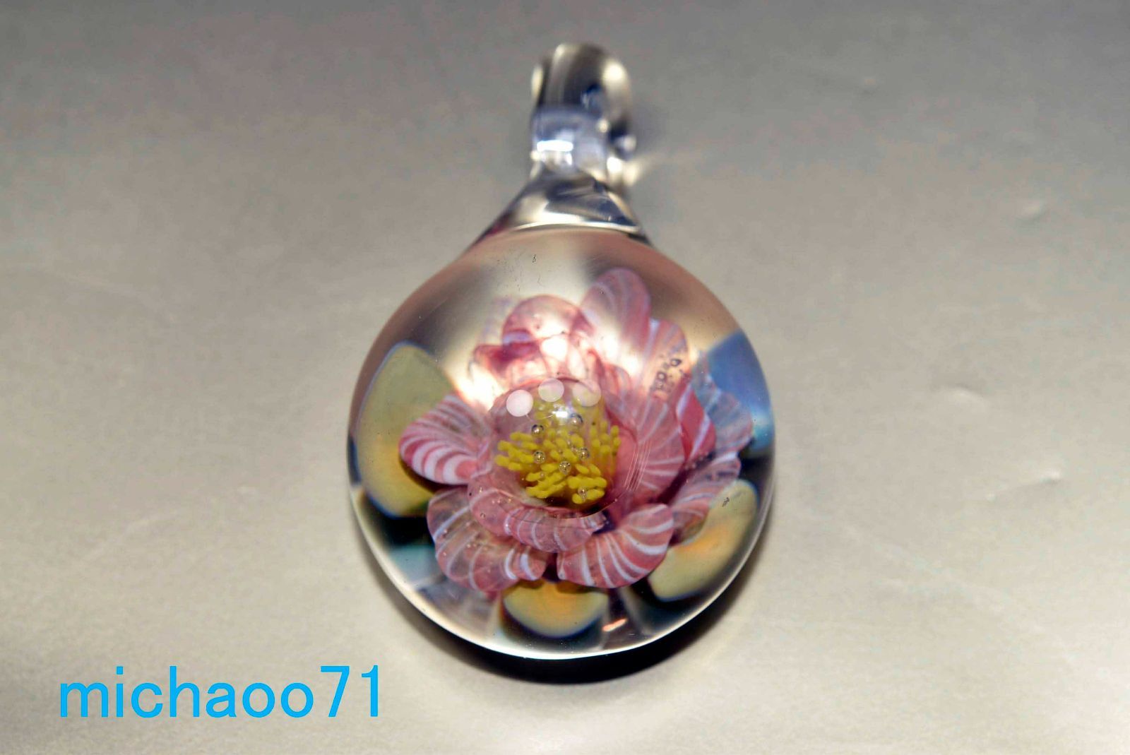 ♥️S♥️ページです フラワー ガラスのペンダントトップ (12099-P21)GLASS FLOWER 透き通っ