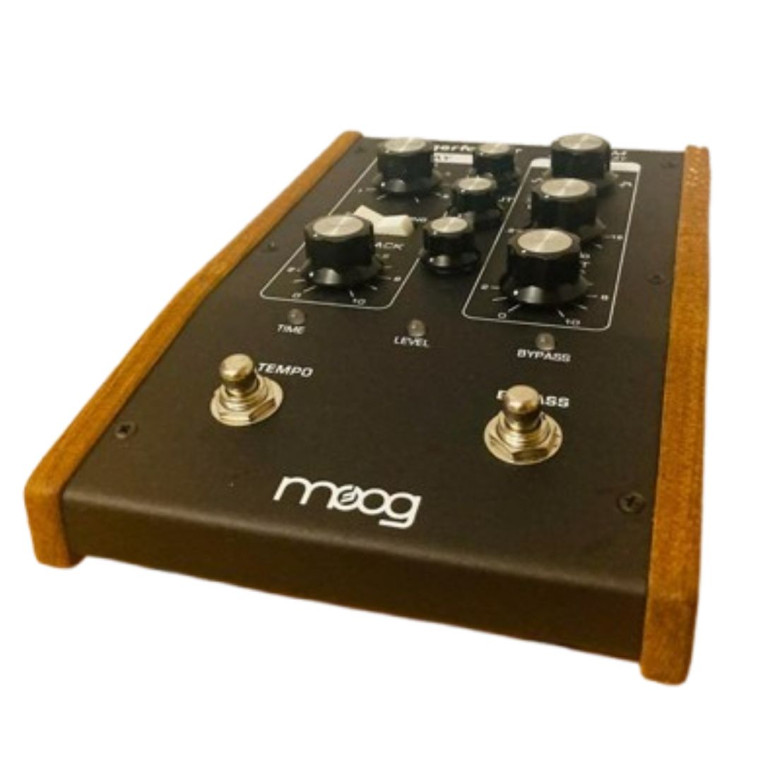 Moog Moogerfooger MF-104M 【動作確認済み】モーグ ギター Moog Moogerfooger MF-104M 【動作確認済み】モーグ ギター