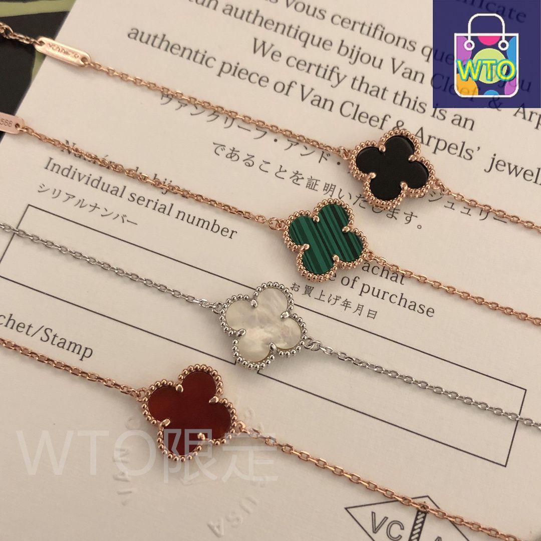 Van Cleef & Arpels クローバーブラックストーンブレスレット Van Cleef & Arpels クローバーブラックストーンブレスレット