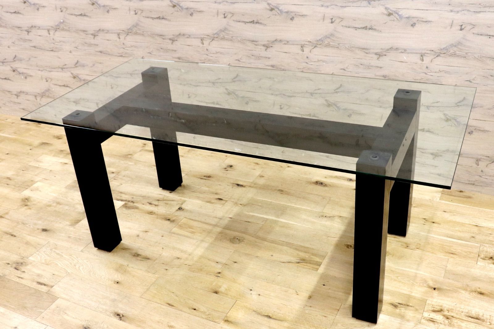 GMIH262A○IDC大塚家具 ダイニングテーブル ガラステーブル 食卓テーブル ブラック スタイリッシュモダン