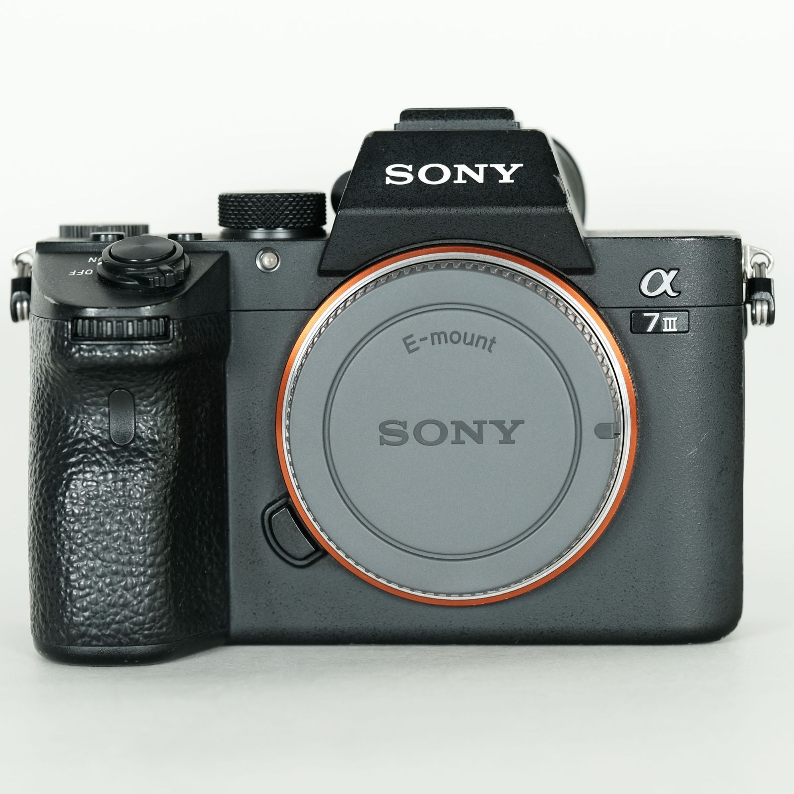 SONY α7 III ILCE-7M3 シャッター数4554回 並品｜シャッター数137,854回] SONY α7 III（ILCE-7M3） [ボディ
