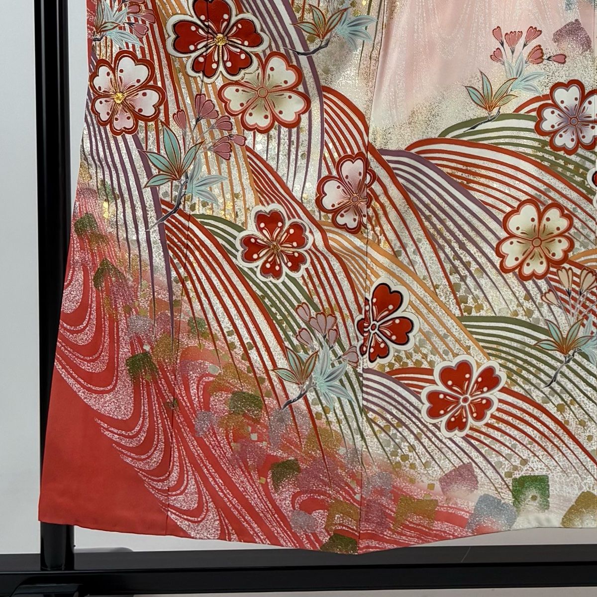 振袖 身丈154.5cm 裄丈63cm S 袷 山本寛斎 落款 桜 波 金銀彩