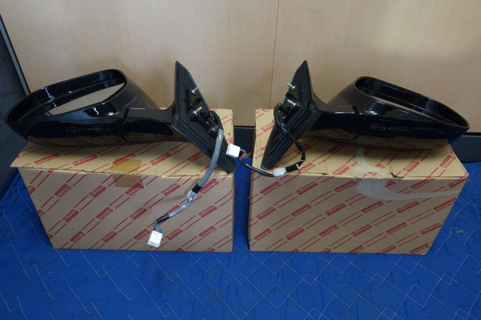 トヨタ純正 RZN185 ハイラックス サーフ サイドミラー ドアミラー 右