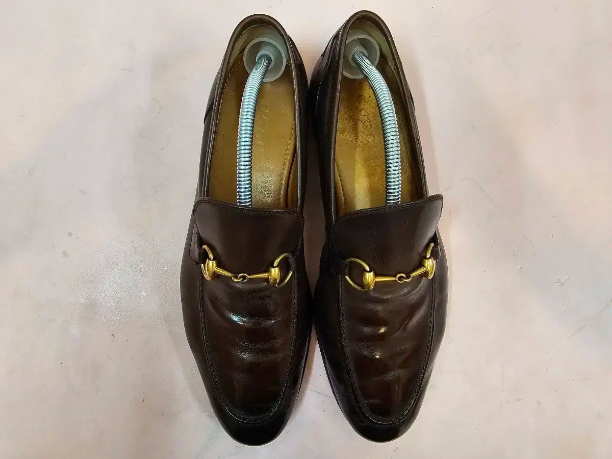 GUCCI グッチ