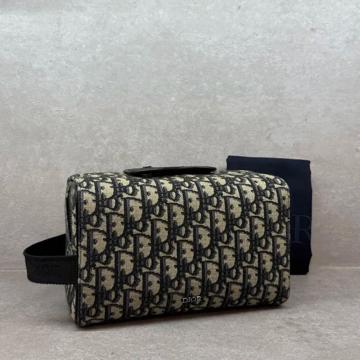 Dior(ディオール) オブリーク トイレタリー ポーチ 楽天市場】【新古品  