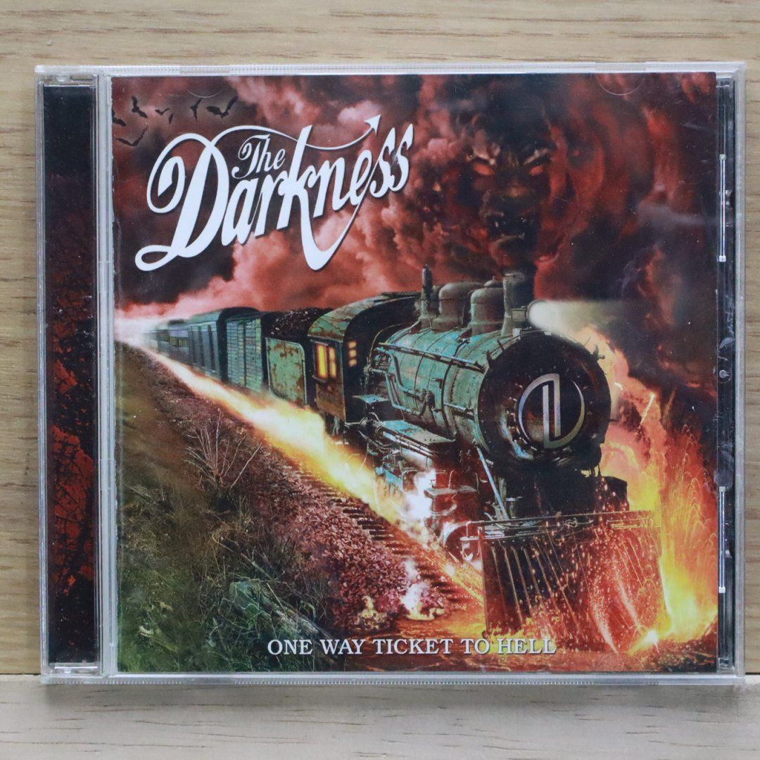 The Darkness のサイン入りCD The Darkness のサイン入りCD The Darkness のサイン入りCD The