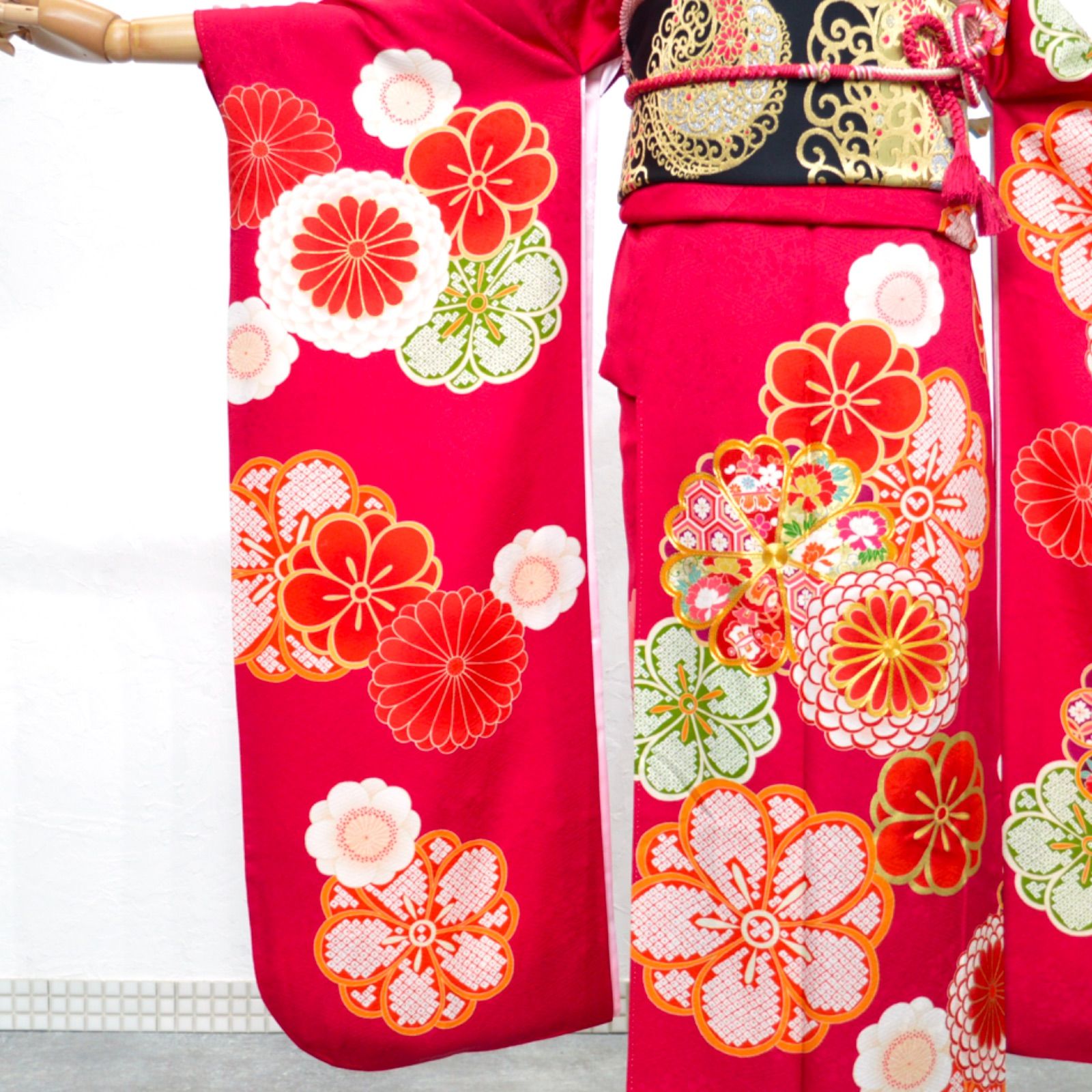 美品》正絹 振袖フルセット S〜Lサイズ 成人式 呉服店取扱品 金駒刺繍