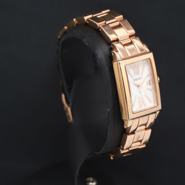 【値下げOK】 SEIKO セイコールキア 1F21 0BE0 レディース腕時計 QZ セイコー ルキア 1F21-0BK0 シルバ―文字盤 レディース腕時計