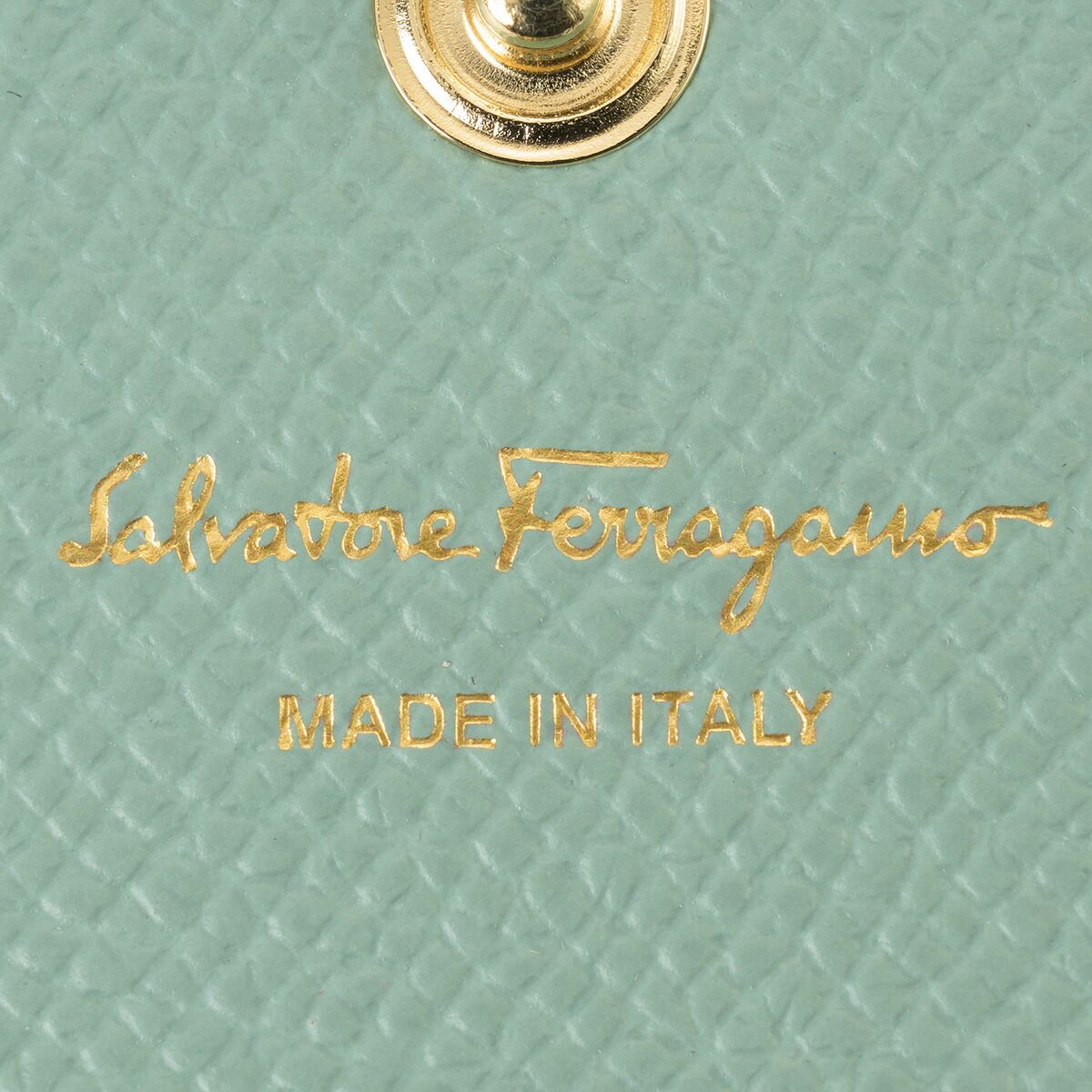 新品 フェラガモ FERRAGAMO 2つ折り財布 コンパクトウォレット