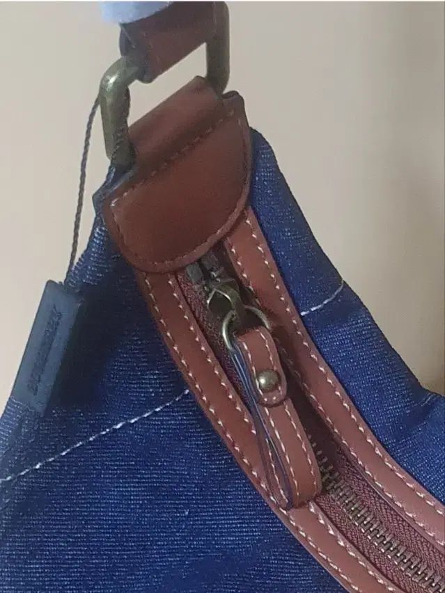 バーバリーデニムショルダーバッグ