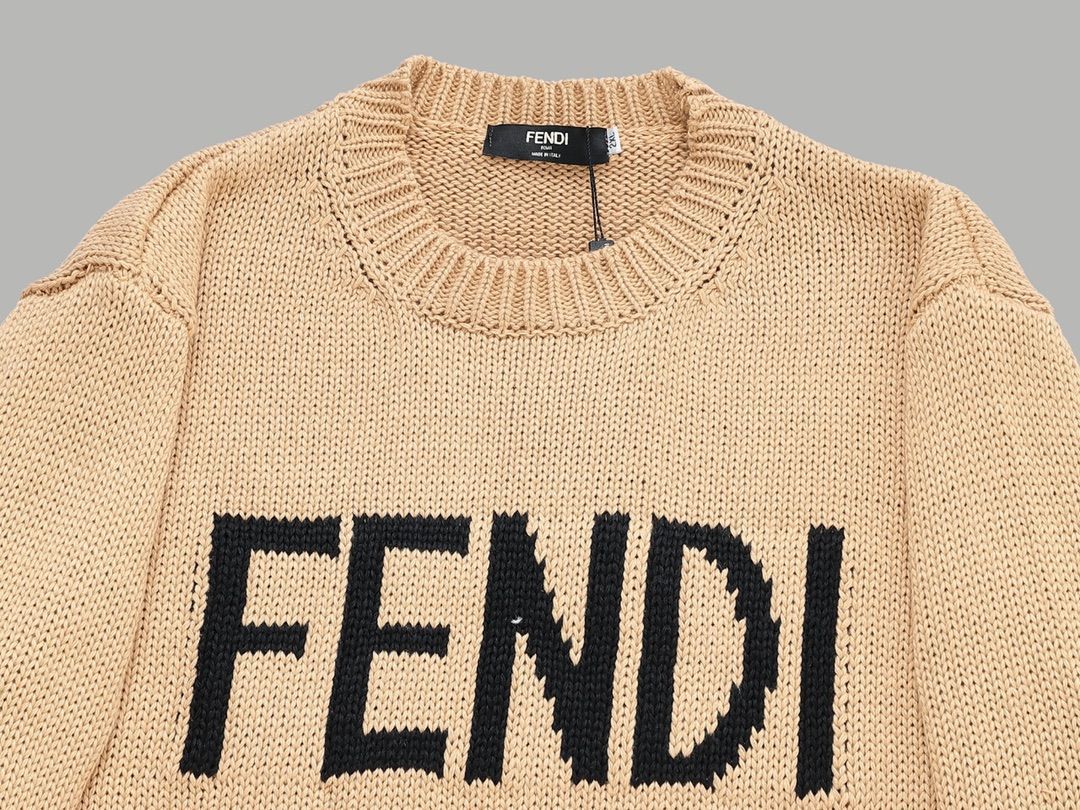 デザイン：フェンディ（Fendi）のロゴ英語をカスタマイズした
