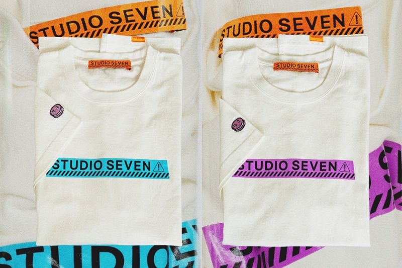 スタジオセブン STUDIO SEVEN Caution Logo Tシャツ コーションロゴ