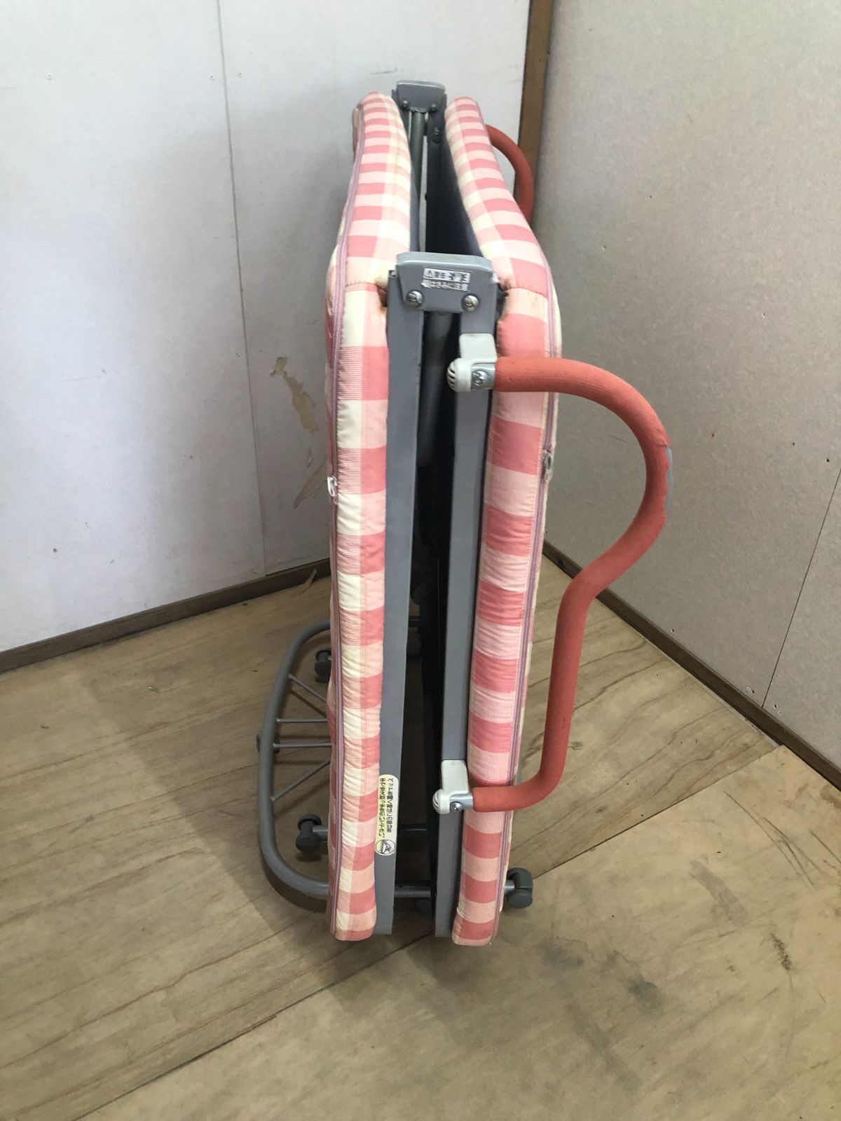 折りたたみベッド】シングル キャスター付き ピンクチェック柄