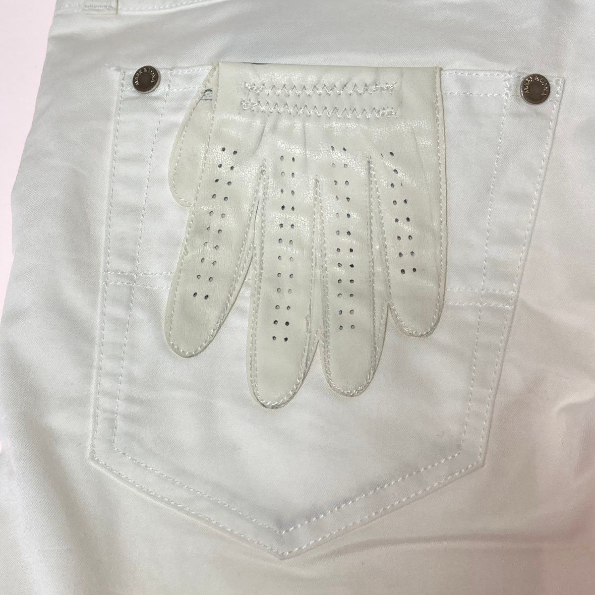 MARK&LONA - ◎◎MARK&LONA マークアンドロナ グローブパッチ スカル刺繍 ストレッチ ゴルフパンツ Mサイズ ML-16S-T01 ホワイト ◎◎MARK&LONA マークアンドロナ グローブパッチ スカル刺繍